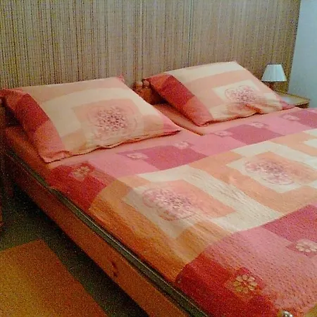 Appartement Buzavirag Apartman
